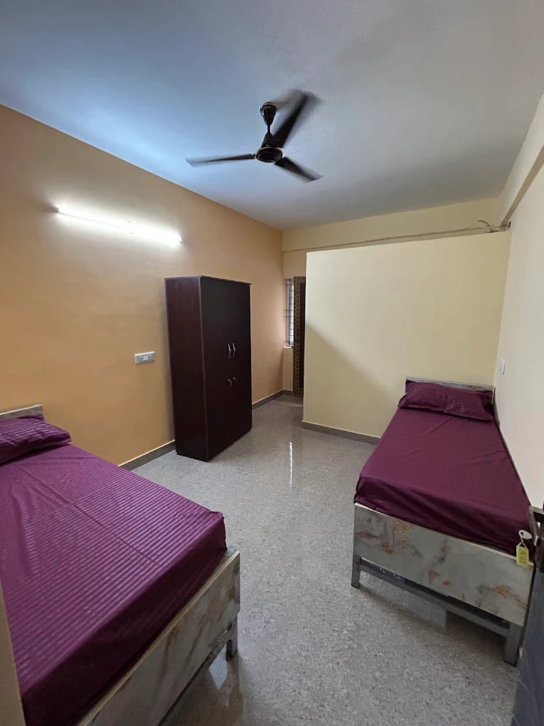 pg in bangalore, paying guest in bangalore, pgs in bangalore, pg near bangalore, luxury pg in bangalore, luxury pgs in bangalore, best pg in bangalore, executive pg in bangalore, posh pg in bangalore, mens pg in bangalore